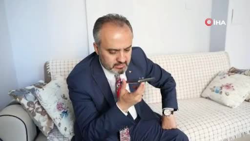 Bursa Büyükşehir Belediye Başkanı Aktaş, iki askeri arayarak bayramını kutladı