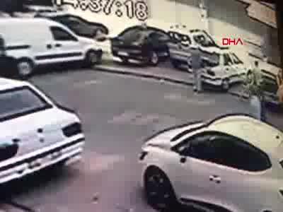 Emekli polise sopalı saldırı