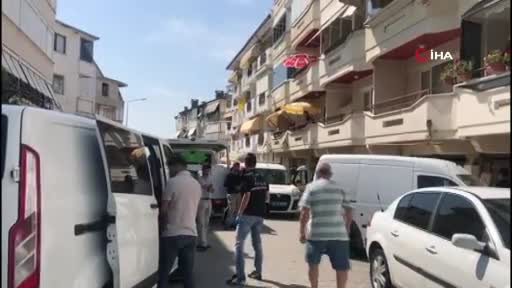 Bursa'da işe gitmeyen kadın evinde 50 yerinden bıçaklanmış vaziyette bulundu