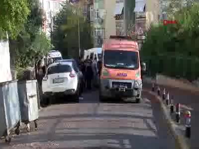 Bakırköy'de 1'i çocuk 3 kişi ölü bulundu -2