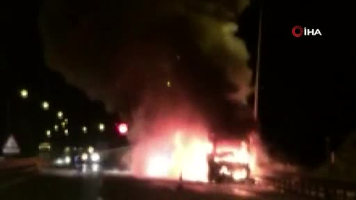 Cenaze taşıyan otobüs alev alev yandı!