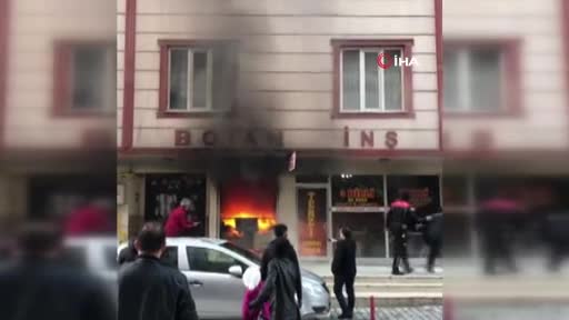 İş yerinde çıkan yangın korkuttu