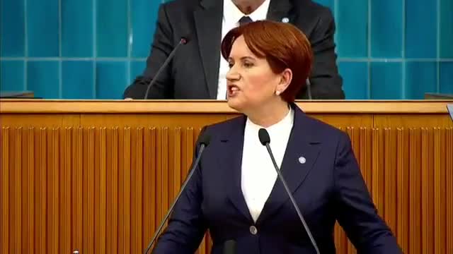 Akşener'den grup toplantısında gözyaşlarına hakim olamadı