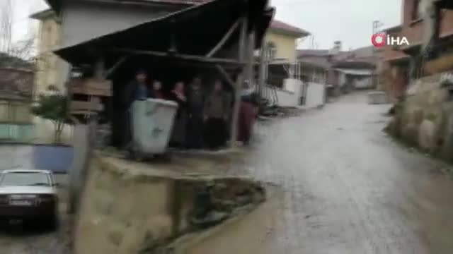 Kütahya'da bir köyde korona virüs karantinası