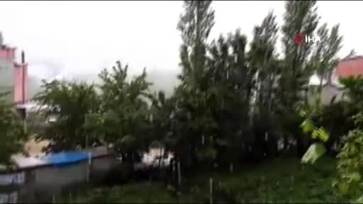 Dolu yağışı Bursa Keles'i perişan etti