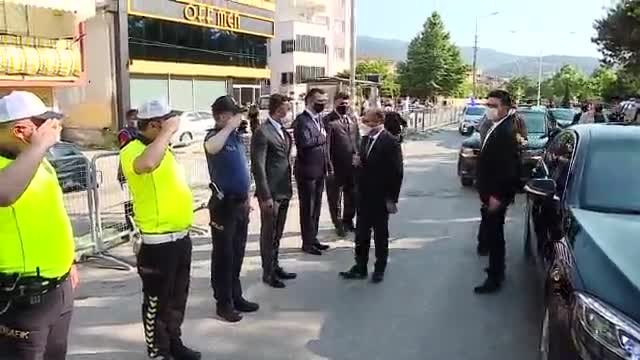 Şehit olan polis memuru Bursa'da son yolculuğuna uğurlandı
