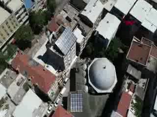 Bursa'da caminin elektriği güneş panellerinden sağlanıyor, fazla enerji satılıyor