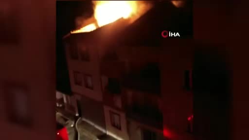 Bursa'da karantinada olan ailenin evi yangında kullanılamaz hale geldi