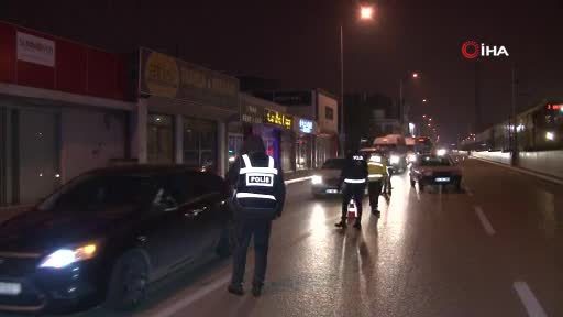 Bursa'da kısıtlamada otomobil ile alkollü şehir turu, polisi bile şaşkına çevirdi