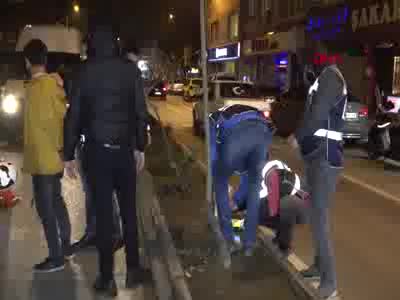 Bursa'da polisi görünce otomobildeki uyuşturucuyu yere döktüler