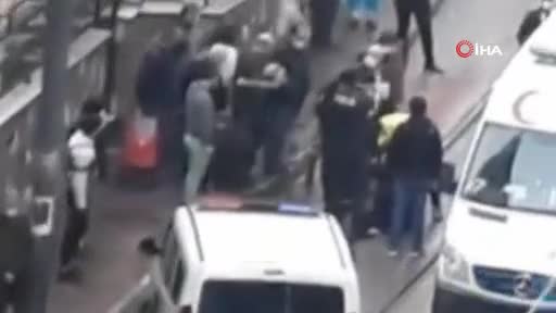 Bursa'da anonsa giden polis ekipleri önce direğe sonra yaşlı bir kadına çarptı