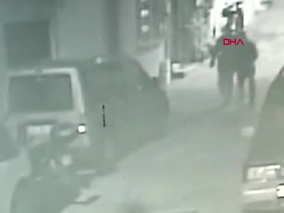 Bursa'da motosiklet hırsızlığı kamerada