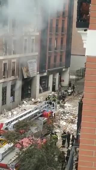 Madrid'de bir binada şiddetli patlama meydana geldi  - 2