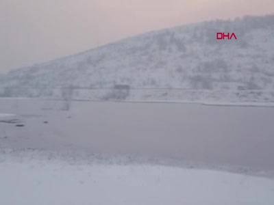 Bursa Boğazköy Barajı buz tuttu!