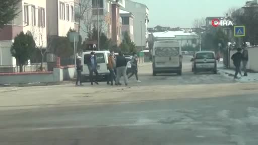 Bursa'da havalar ısındı, çocuklar sokağa koştu