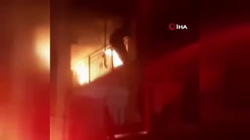 İzmir'deki yangında bir kişi öldü