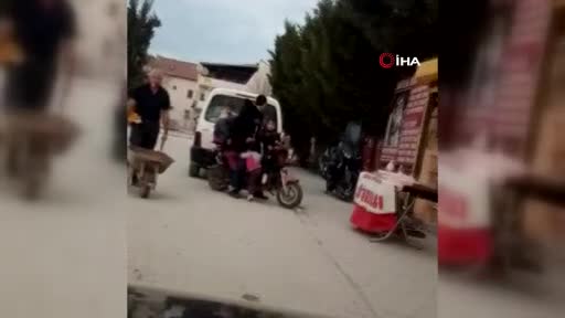 Bursa'da 5 çocuk bir yetişkinin bindiği elektrikli bisikleti görenler şaştı kaldı