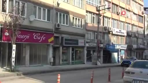 Bursa'da heyelan bölgesine zemin etüdü yapılıyor! Cadde esnafı dükkanlarını açmak istiyor