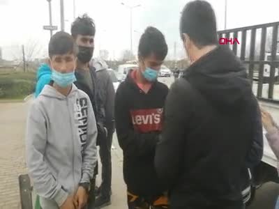 Bursa'da kamyonet kasasında 8 kaçak göçmen yakalandı