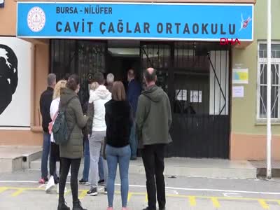 Bursa'da Bulgaristan'daki seçimler için oy kullandılar