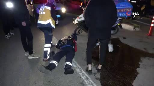 Bursa'da kısıtlama saatinde moto kuryeler çarpıştı: 1 kişi yaralandı