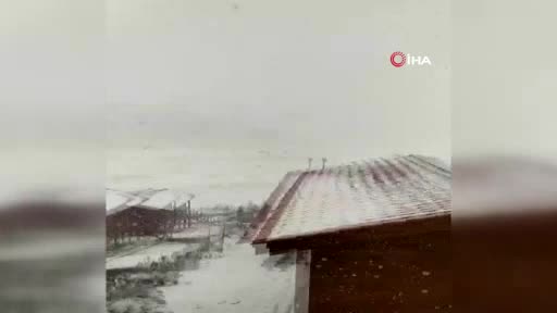 Bursa'da nisan ayında kar sürprizi