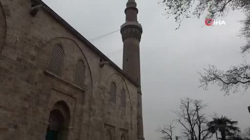 Bursa Ulucami'de Ramazan'ın ilk cuma namazı kılındı