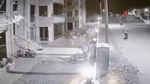 Bursa İznik'te bisiklet hırsızlığı kamerada