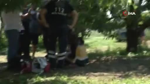 Bursa'da eğitim uçağı havalimanı yerine meyve bahçesine indi! 2 kişi hafif yaralı