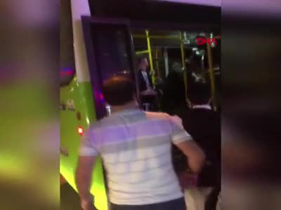 Taciz iddiası belediye otobüsünü birbirine kattı!