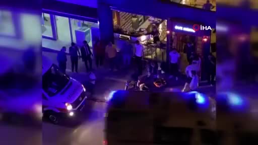 Bursa'da bıçaklanan 2 arkadaş yaralı halde kafeye gidip yardım istedi: 1 ölü, 1 yaralı
