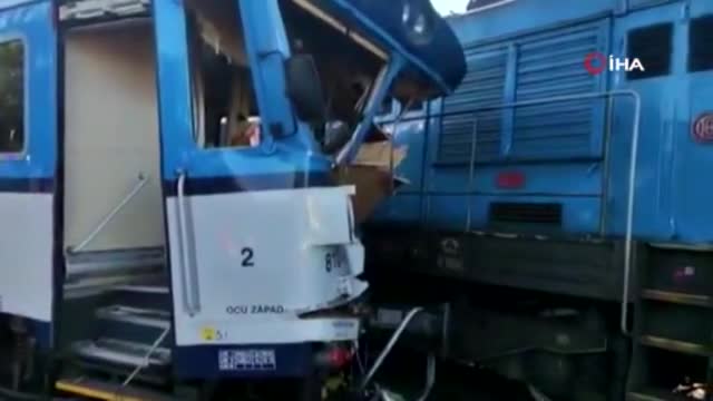 Çekya'da feci tren kazası: 2 ölü 40 yaralı