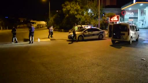 Laf atma kavgasında kan aktı: 2 kardeş yaralandı