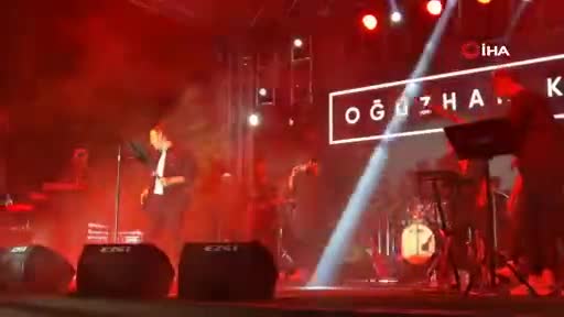 Bursa'da Oğuzhan Koç konserinde sürpriz yaşandı