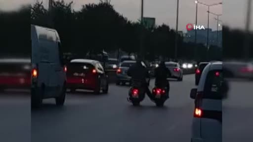 Bursa'da iki motosikletlinin ilginç anları!