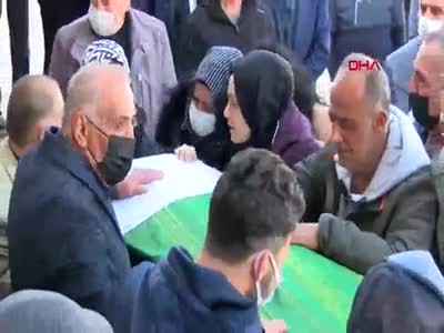 Kılıçla öldürülen Başak, son yolculuğuna uğurlandı