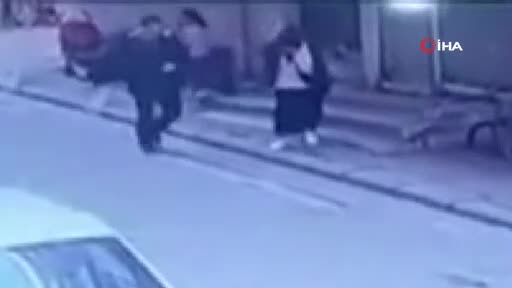 Yeğenlerinin gözü önünde kardeşini bayıltana kadar dövdü