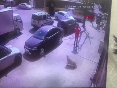 İETT otobüsü 4 araca çarptı