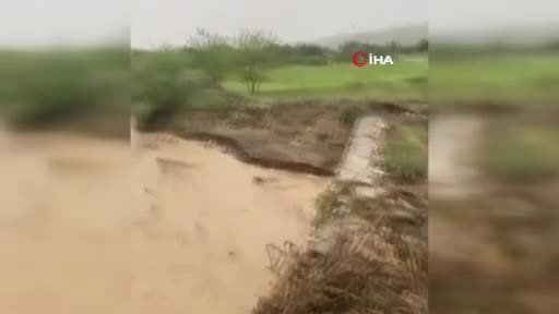 Elazığ'da dereler taştı, tarım arazileri zarar gördü