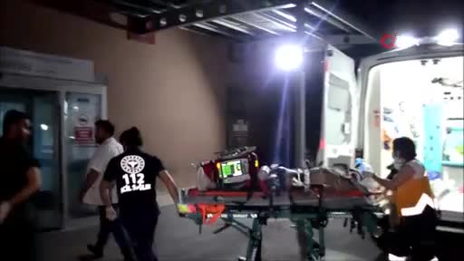 2 kişinin yaralandığı korkunç kazada sürücü kayıp
