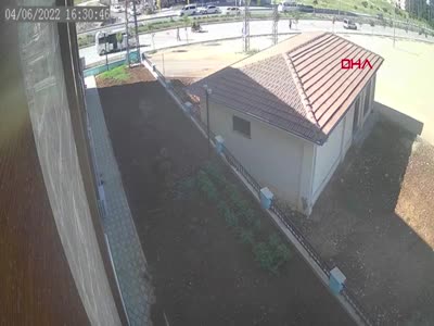 Adıyaman'da 4 kişinin yaralandığı zincirleme kaza kamerada