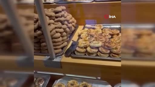 Ünlü zincir markette farenin kurabiye keyfi
