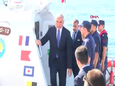 Bakan Ersoy Kız Kulesi restorasyonunu inceledi
