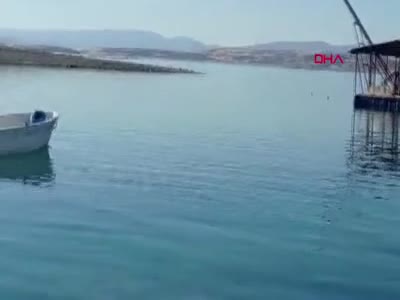 Elazığ'da Keban Baraj Gölü'nde tekne battı; 1 kişi kayboldu