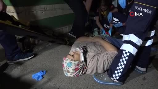 Bursa'da ambulans yaya geçidindeki yaşlı kadına çarptı