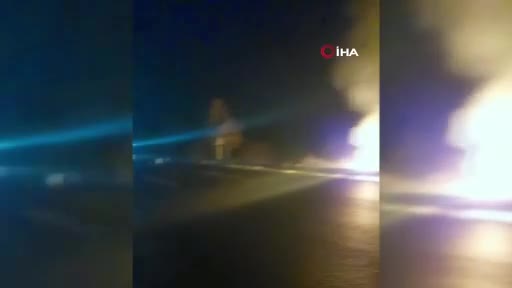 Bursa'da şarampole yuvarlanan araç alev alev yandı