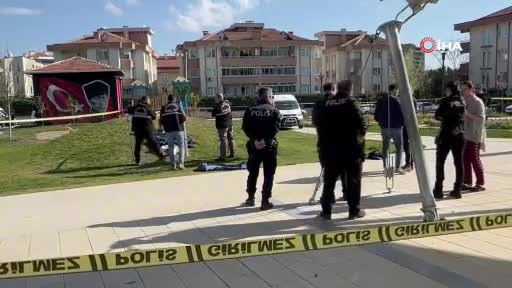 Bursa'da bir vatandaş parkta kendini vurdu