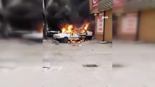 Bursa'da 2 otomobil yandı!