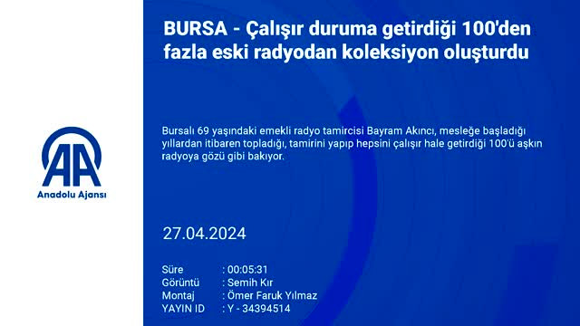 Bursa'da eski radyo koleksiyoncusu