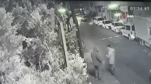 İstanbul'da buluştuğu kadın kabusu oldu! Sokak ortasında bıçaklı ve silahlı saldırı